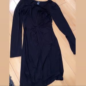 Black long sleeve knotted tight dress